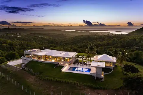 A/B CASA LIMONES — home for sale