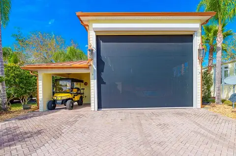 6841 AMANDA VISTA CIR — home for sale