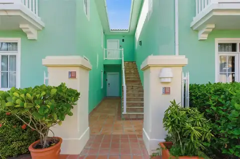 Las Casitas I 1000 AVENUE EL CONQUISTADOR #5214-15-16 — home for sale
