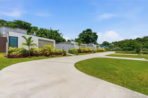 PR-967 BO JIMENEZ KM. 1.5 — home for sale
