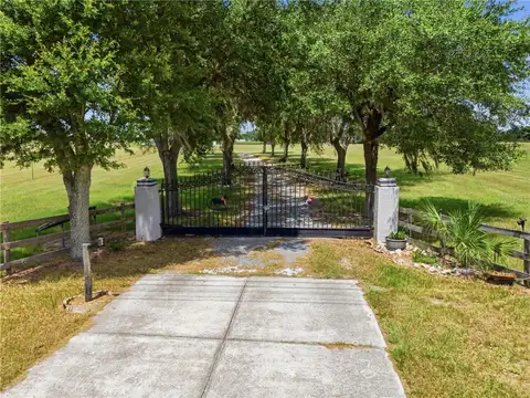 11748 NE JACKSONVILLE RD — home for sale