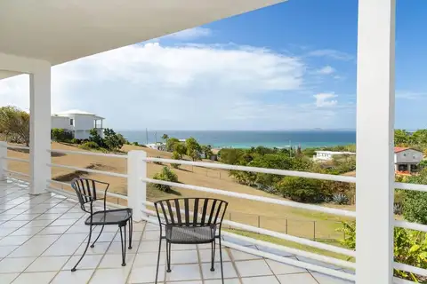 759B COM. VILLA BORINQUEN — home for sale
