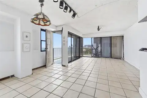 4633 ISLA VERDE AVE #803 — home for sale