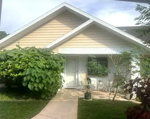 10706 LAQUINTA DR — home for sale