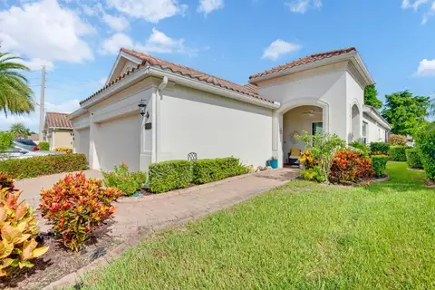 7010 PLAYA BELLA DR — home for sale