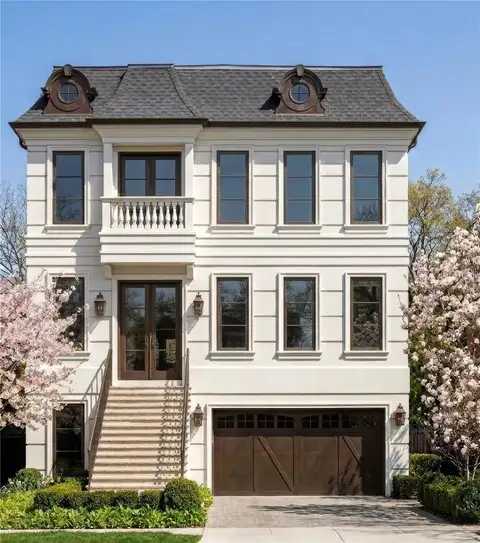 513 E DAVIS BLVD — home for sale