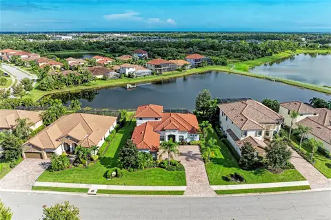 5672 CLOVERLEAF RUN — home for sale