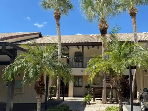 360 THREE LAKES LN #H — home for sale