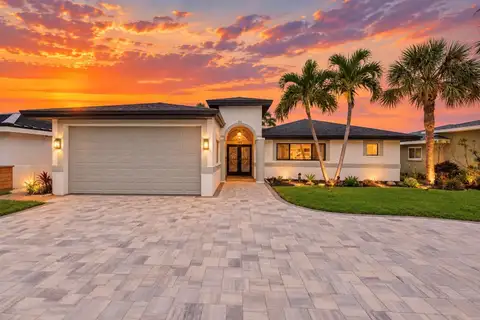 166 BAYSIDE DR — home for sale