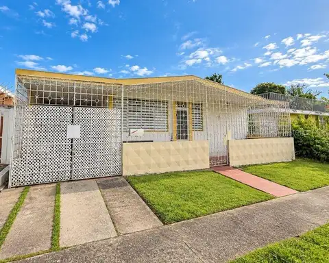 Calle 1 J8 URB JARDINES DE CAPARRA, J8 CALLE 1, PR, BAYAMÓN P — home for sale